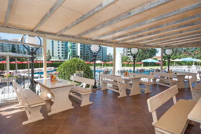 Aparthotel Poseidon Napospart