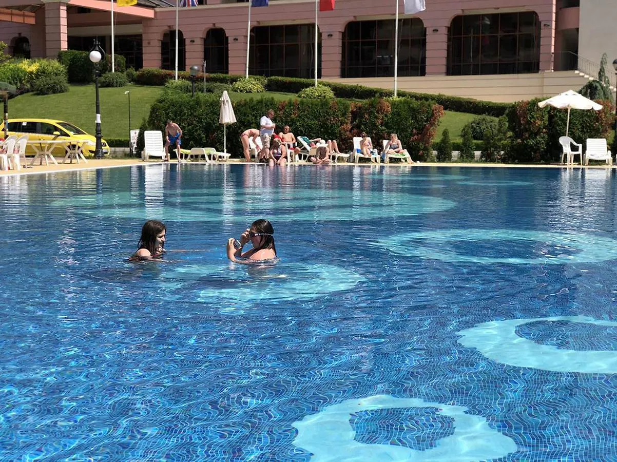Aparthotel Poseidon Słoneczny Brzeg 4*,